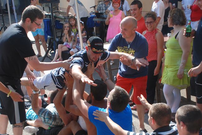 Feteducochon2013_le_bal_13.JPG