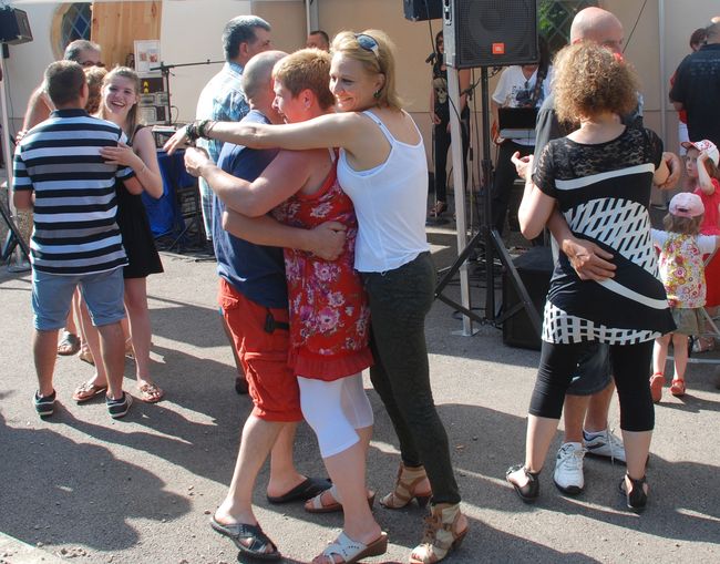 Feteducochon2013_le_bal_23.JPG