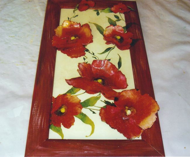 c plateau et fleurs en relief.jpg